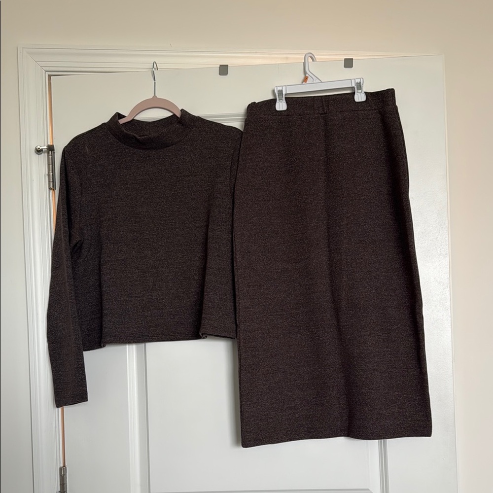 Elegant Brown Women's Skirt Set